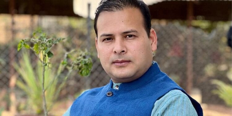 सुन तस्करी प्रकरणमा राहुल महरालाई पुर्पक्षका लागि थुनामा पठाउन आदेश