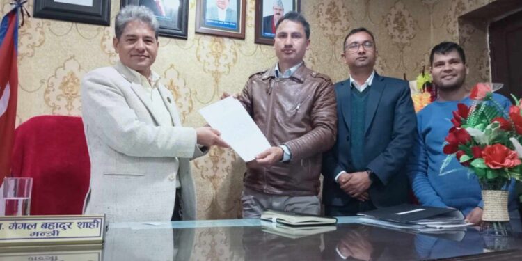 स्थानीय तहका कर्मचारीको माग सम्वोधन नभए पालिका ठप्प पार्ने संघर्ष समितिको चेतावनी