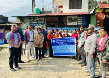 छिमेक लघुवित्त जाजरकोट शाखाद्वारा रिम्ना बजार व्यवस्थापन समितिलाई डस्टविन हस्तान्तरण