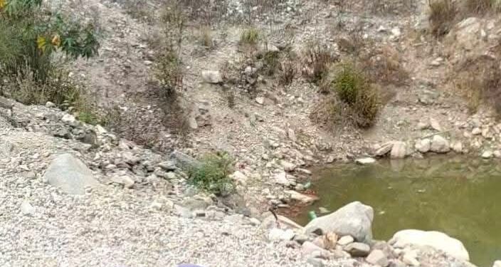 गुर्भाकोटमा सडक निर्माणका लागि बनाइएको पानी जमेको पोखरीमा डुबेर ७ वर्षीय बालकको मृत्यु