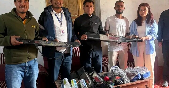 महावैका विद्यालयलाई खेलकुद सामग्री हस्तान्तरण, खेल प्रतिभा विकासमा टेवा